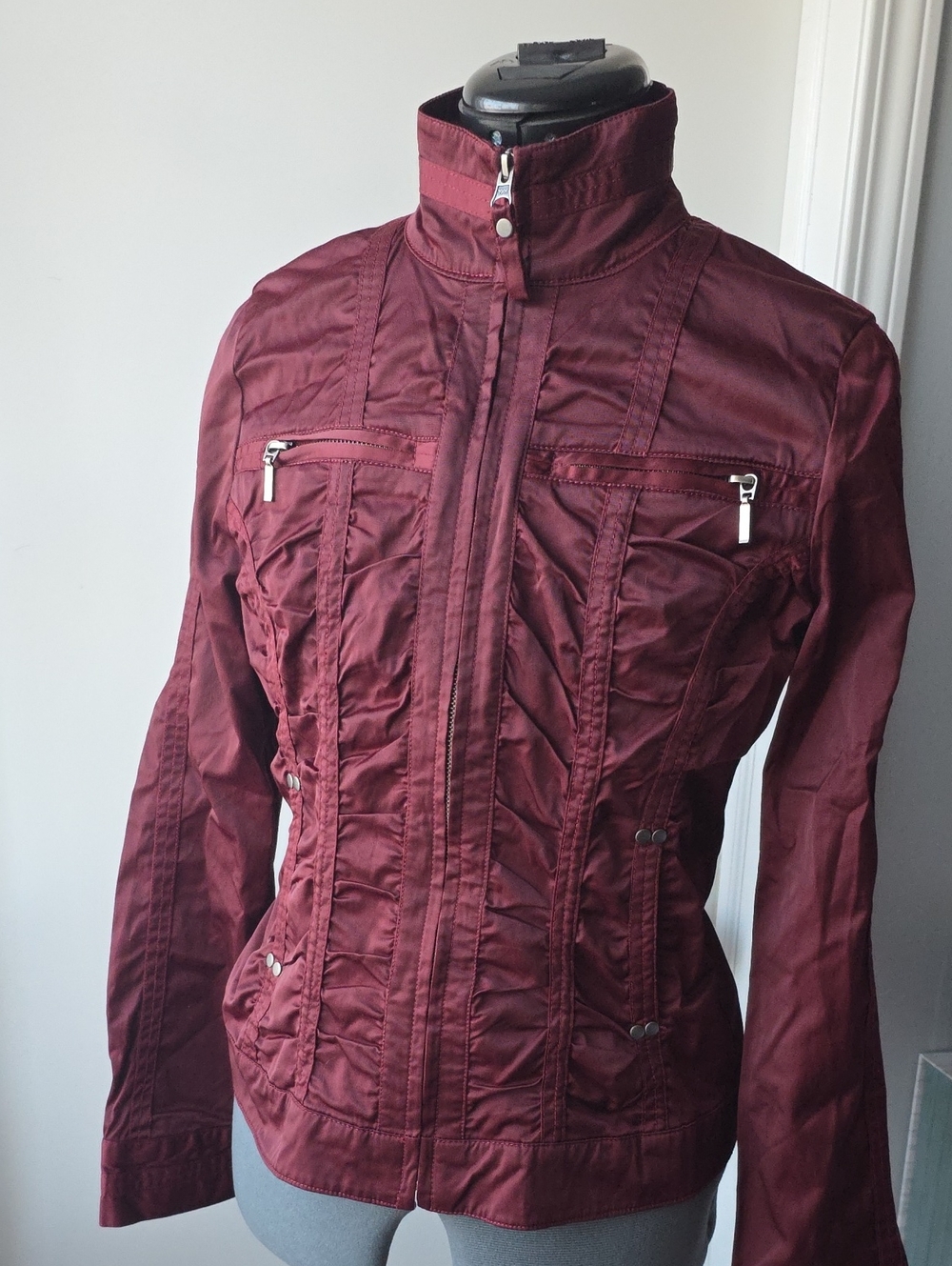 Women's Burgundy Lightweight Zip-Up Jacket